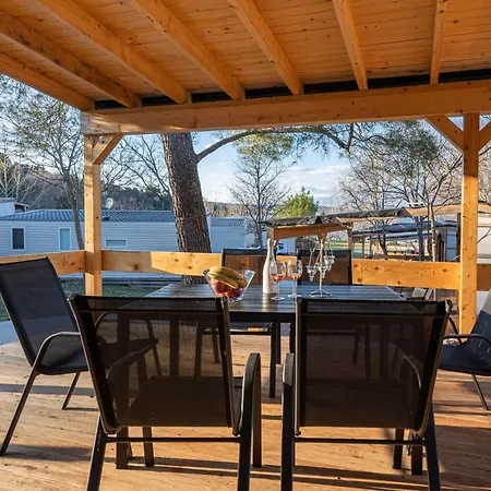 Mobile Magoro בית נופש *