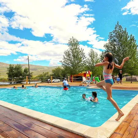 Mobile Magoro Hébergement de vacances Donji Karin